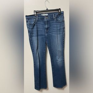 Women’s Levi 515 Bootcut jeans.  Size 14